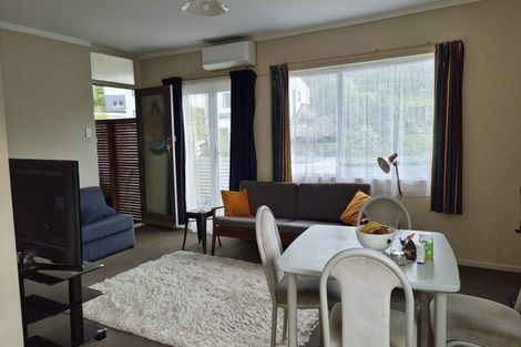 Photo of property in 6 Redwood Avenue, Tawa, Wellington, 5028