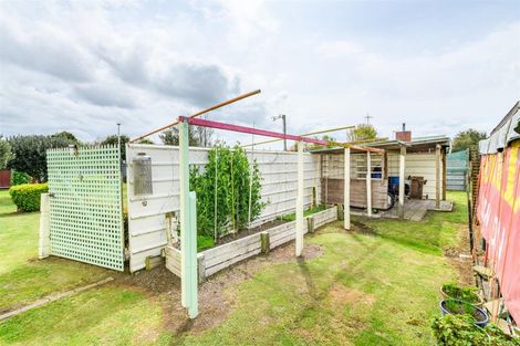 Photo of property in 201 Bridge Street, Bulls, 4818