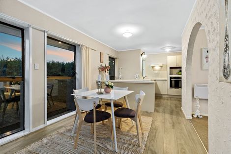 Photo of property in 2/18 Rangitoto Terrace, Milford, Auckland, 0620