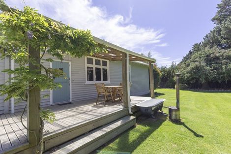 Photo of property in 17 Hekeao Road, Surrey Hills, Ashburton, 7778