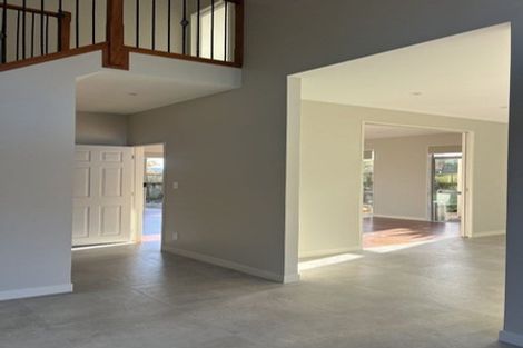 Photo of property in 10 Ballymore Drive, Pinehill, Auckland, 0632