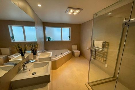 Photo of property in 3 Carrickdawson Drive, Flat Bush, Auckland, 2019