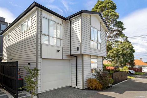 Photo of property in 16a Tyburnia Avenue, Mount Albert, Auckland, 1025