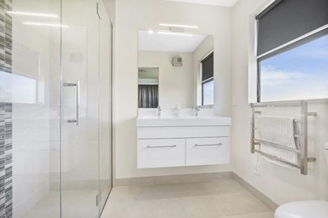 Photo of property in 32 Navy Loop, Rolleston, 7614