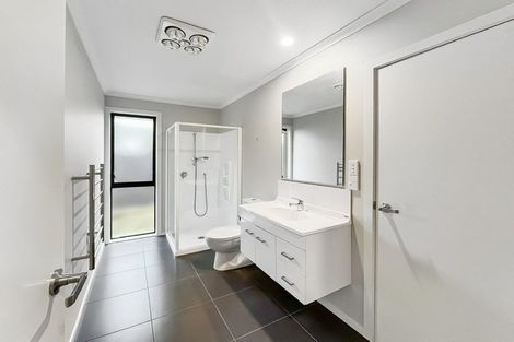 Photo of property in 15 Thomson Street, West End, Palmerston North, 4412