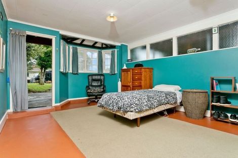 Photo of property in 3 Hamilton Place, Glenfield, Auckland, 0629
