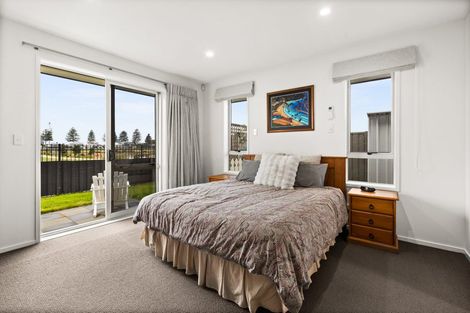 Photo of property in 17 Hurunui Drive, Te Awa, Napier, 4110