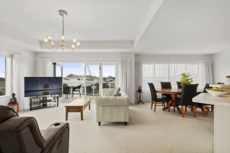 Photo of property in 18 Tekoah Place, Judea, Tauranga, 3110