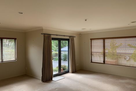 Photo of property in 214 Westchester Drive, Churton Park, Wellington, 6037
