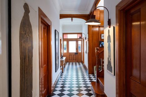 Photo of property in 27 Fitzroy Road, Bluff Hill, Napier, 4110