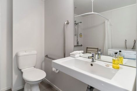 Photo of property in Atlas Apartments, 10/49 Maunganui Road, Mount Maunganui, 3116