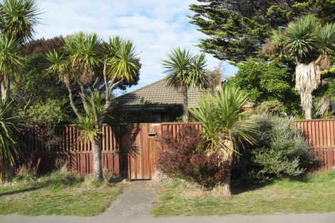 Photo of property in 35 Jervois Street, New Brighton, Christchurch, 8061