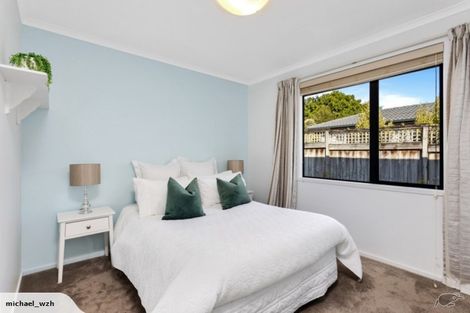 Photo of property in 17 Admirals Court Drive, Greenhithe, Auckland, 0632