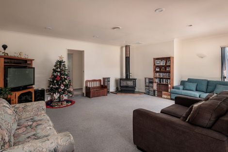 Photo of property in 18 Jackson Road, Waerengaahika, Gisborne, 4071