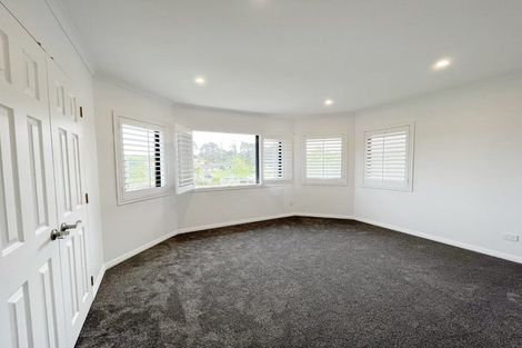Photo of property in 3 Ballintra Close, Pinehill, Auckland, 0632