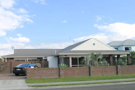 Photo of property in 27 Matapihi Road, Mount Maunganui, 3116