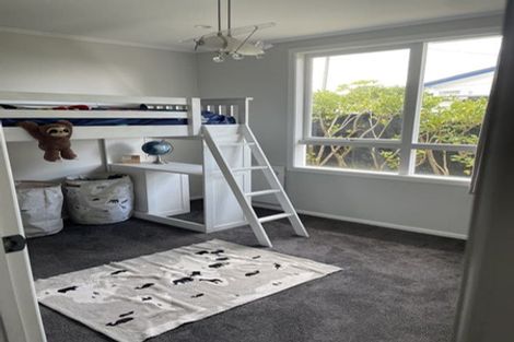 Photo of property in 1/48 Matipo Road, Mairangi Bay, Auckland, 0630