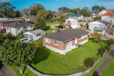 Photo of property in 51 Pilkington Road, Panmure, Auckland, 1072