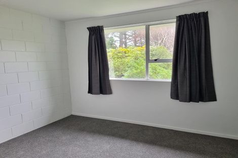 Photo of property in 58b Raroa Terrace, Tawa, Wellington, 5028