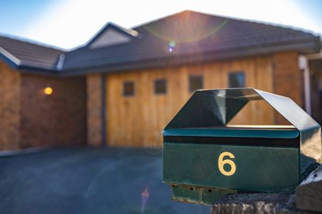 Photo of property in 6 Parkstone Avenue, Ilam, Christchurch, 8041