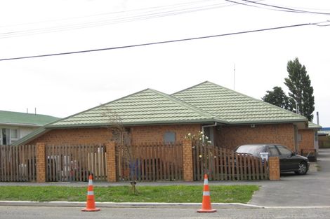 Photo of property in 2/77 Fairfield Avenue, Addington, Christchurch, 8024