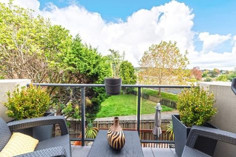 Photo of property in 160 Hutchinson Avenue, New Lynn, Auckland, 0600