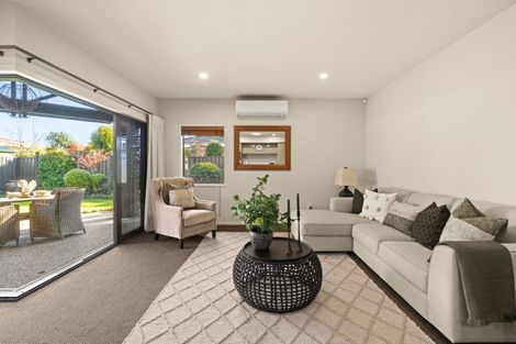 Photo of property in 16 Akaroa Road, Poraiti, Napier, 4112