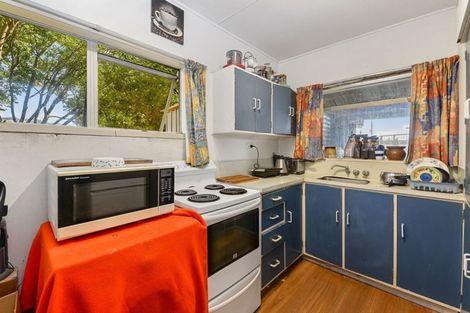 Photo of property in 100 Lake Road, Koutu, Rotorua, 3010