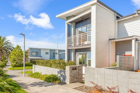 Photo of property in 61 Buckley Avenue, Hobsonville, Auckland, 0616