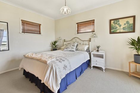 Photo of property in 16 Bilkey Avenue, Pukekohe, 2120