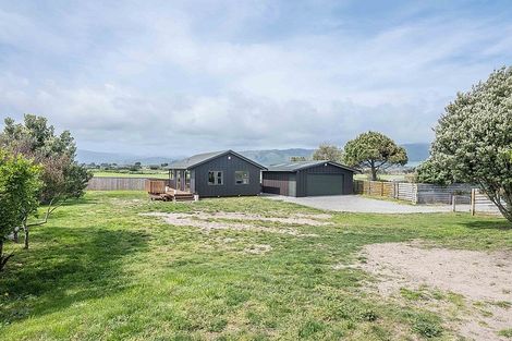 Photo of property in 26 Kitchener Street, Te Horo Beach, Otaki, 5581
