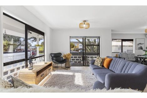 Photo of property in 39 Hutton Street, Otahuhu, Auckland, 1062