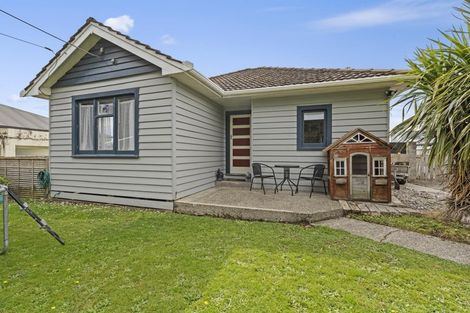 Photo of property in 64 Moa Street, Waikiwi, Invercargill, 9810