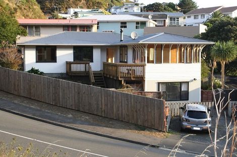 Photo of property in 50 Melrose Road, Island Bay, Wellington, 6023