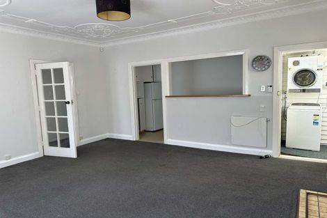 Photo of property in 92 Nairn Street, Mount Cook, Wellington, 6011