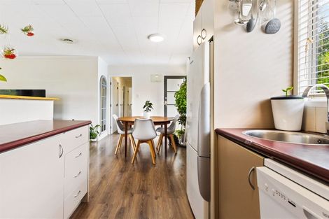 Photo of property in 10 Lorena Place, West Harbour, Auckland, 0618