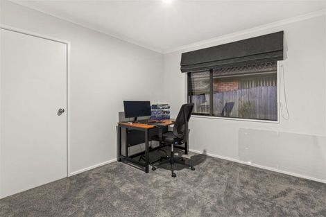 Photo of property in 24 Lomas Way, Albany, Auckland, 0632