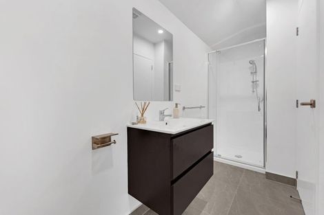 Photo of property in 2/119 Bruce Mclaren Road, Henderson, Auckland, 0612