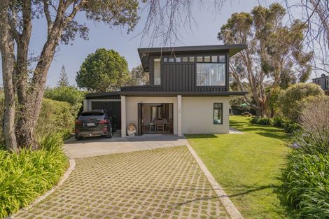 Photo of property in 6 Endeavour Place, Cooks Beach, Whitianga, 3591