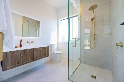 Photo of property in 8 Gage Lane, Havelock North, 4130