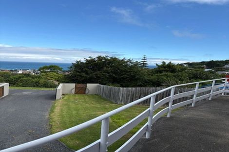 Photo of property in 15 Seaview Terrace, Kew, Dunedin, 9012
