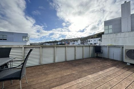 Photo of property in 24 Saddleback Grove, Karori, Wellington, 6012