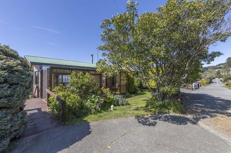 Photo of property in 4 Tainui Rise, Gore Bay, Cheviot, 7383