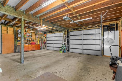 Photo of property in 13 Ash Grove, Maungaturoto, 0520