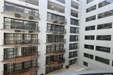 Photo of property in Atrium Towers, 4h/154 The Terrace, Wellington Central, Wellington, 6011