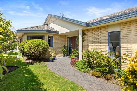 Photo of property in 18 Rosberg Place, Mount Maunganui, 3116