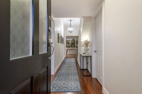 Photo of property in 61 Palmerston Road, Birkenhead, Auckland, 0626