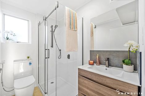 Photo of property in 16c Dallinghoe Crescent, Milford, Auckland, 0620