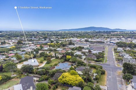 Photo of property in 3-9 Seddon Street, Waikanae, 5036