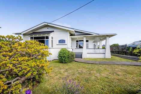 Photo of property in 8 Lincoln Street, Patea, 4520